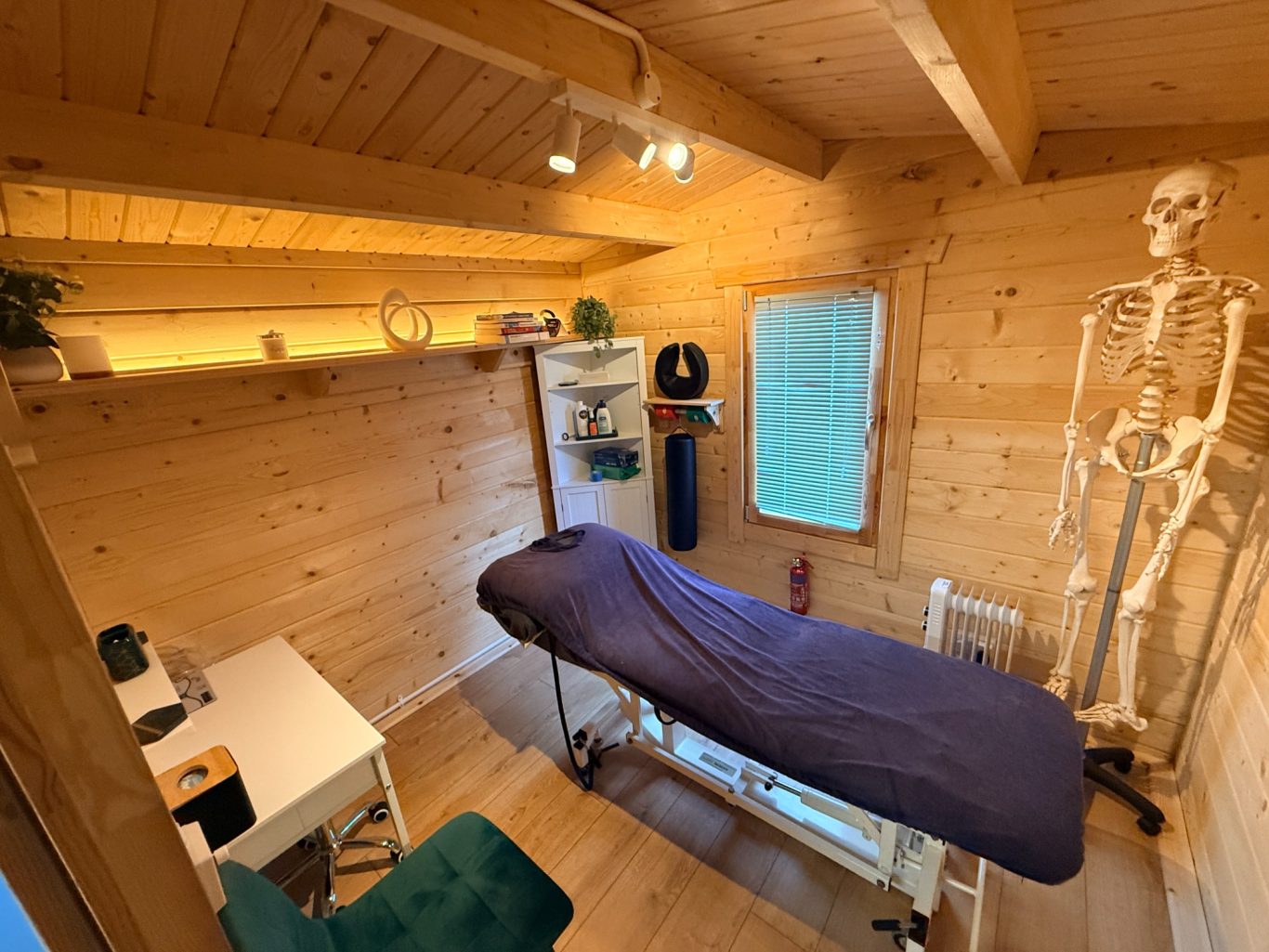 Clinic Room6